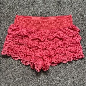 Crochet Lace Scallop Hem Women's Shorts - Coral Pink